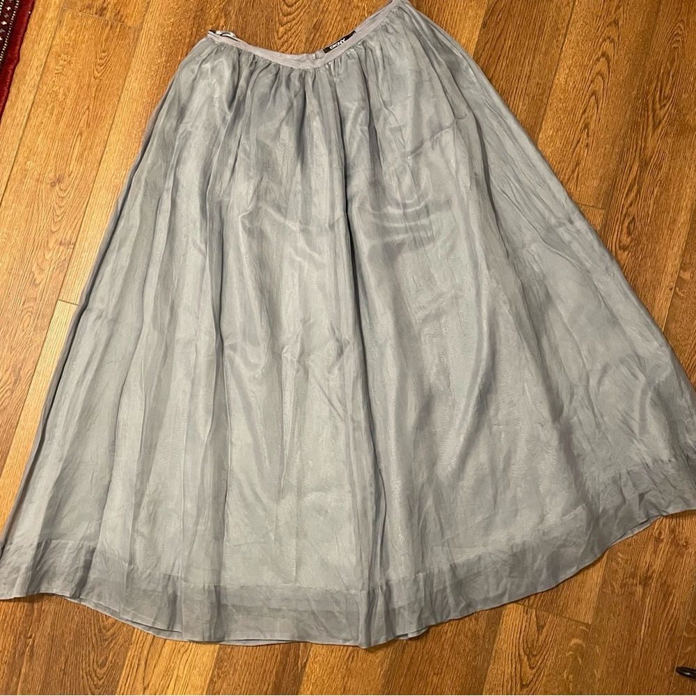 DKNY Silk & Tulle Skirt Women’s size 12 Long Skirt Silk & Tulle